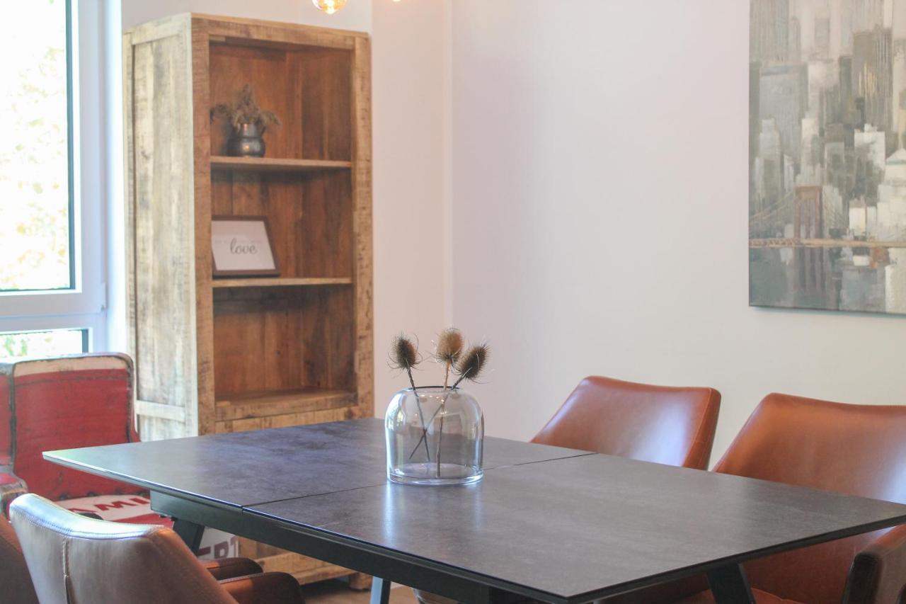 New York Apartment - Fuer Freunde & Familien, Stadtnah, Parkplatz, E-Ladestation, Gitterbox Fuer Fahrraeder, Fitnessstudio, Digitale Gaestemappe Mit Restaurant- Und Unternehmenstipps コブレンツ エクステリア 写真