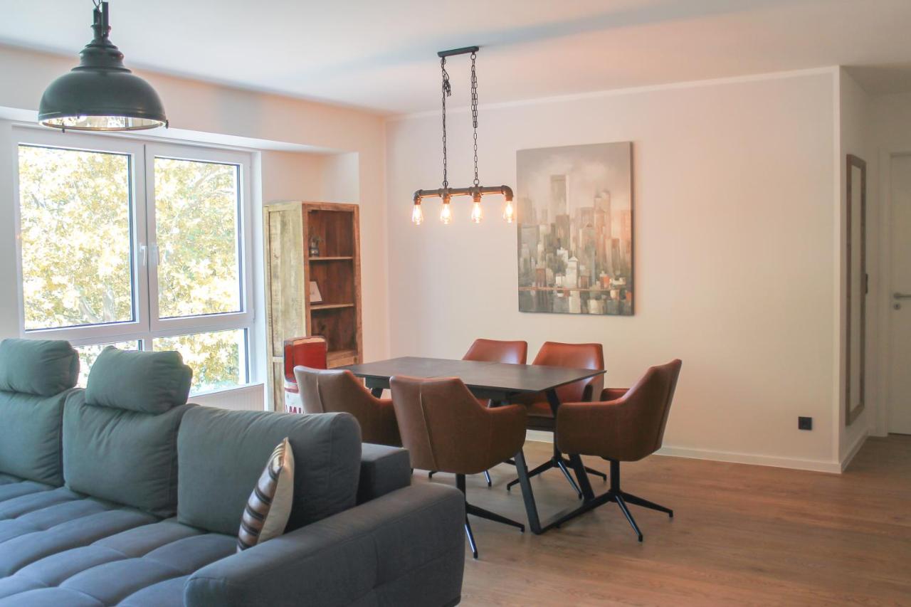 New York Apartment - Fuer Freunde & Familien, Stadtnah, Parkplatz, E-Ladestation, Gitterbox Fuer Fahrraeder, Fitnessstudio, Digitale Gaestemappe Mit Restaurant- Und Unternehmenstipps コブレンツ エクステリア 写真