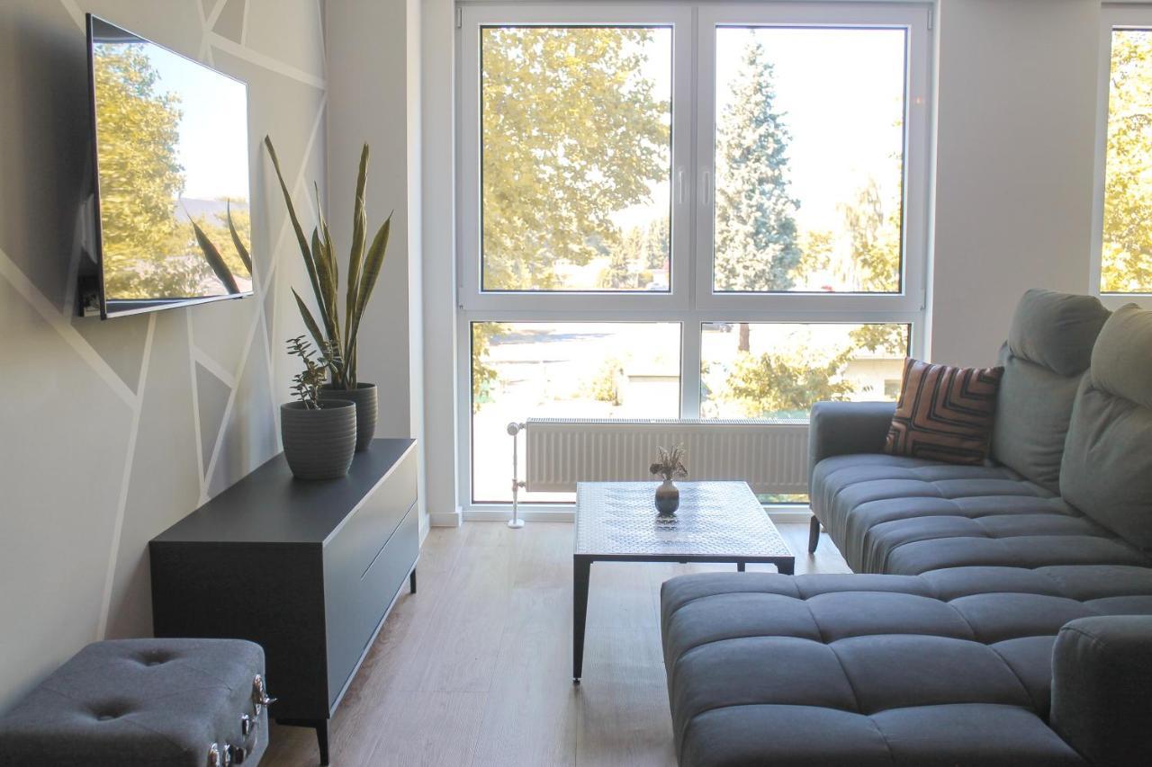 New York Apartment - Fuer Freunde & Familien, Stadtnah, Parkplatz, E-Ladestation, Gitterbox Fuer Fahrraeder, Fitnessstudio, Digitale Gaestemappe Mit Restaurant- Und Unternehmenstipps コブレンツ エクステリア 写真